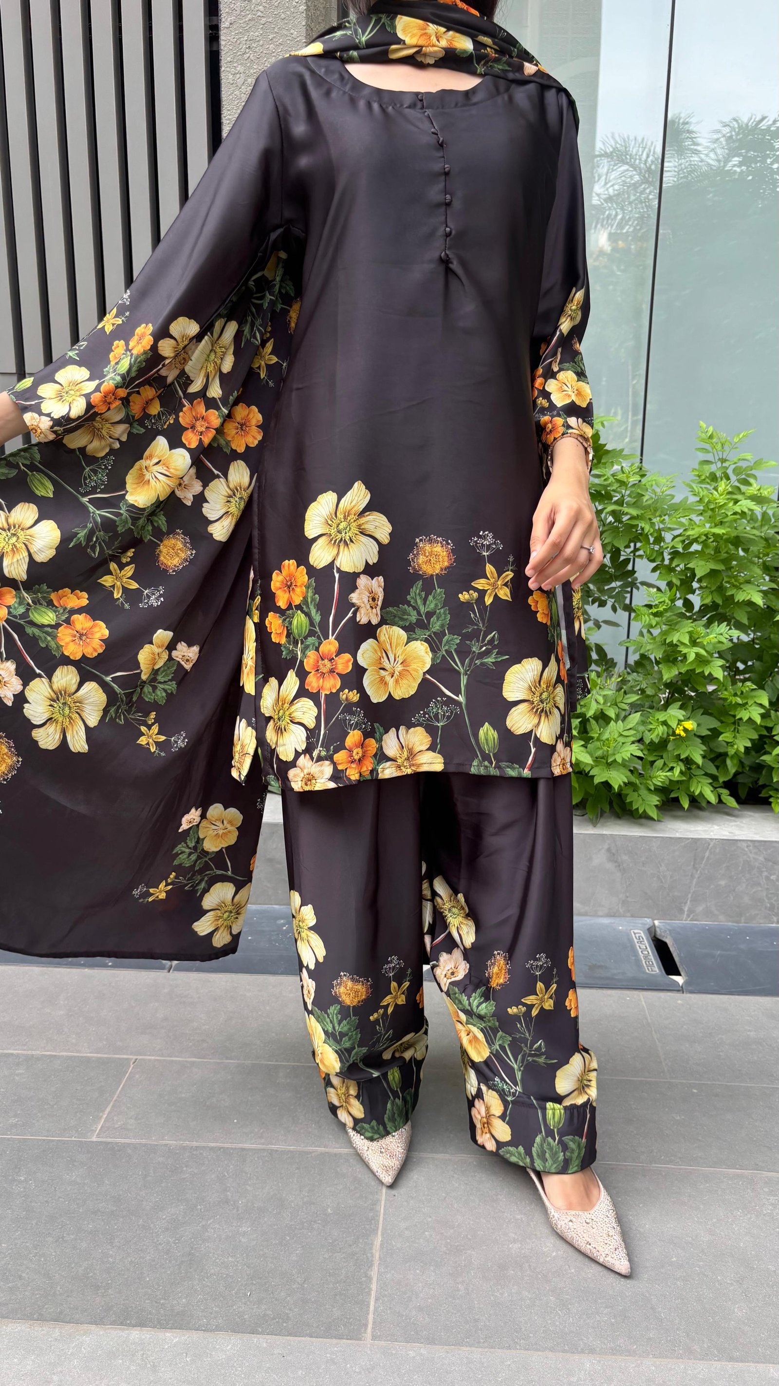 Zeenat pak. cord set_04
