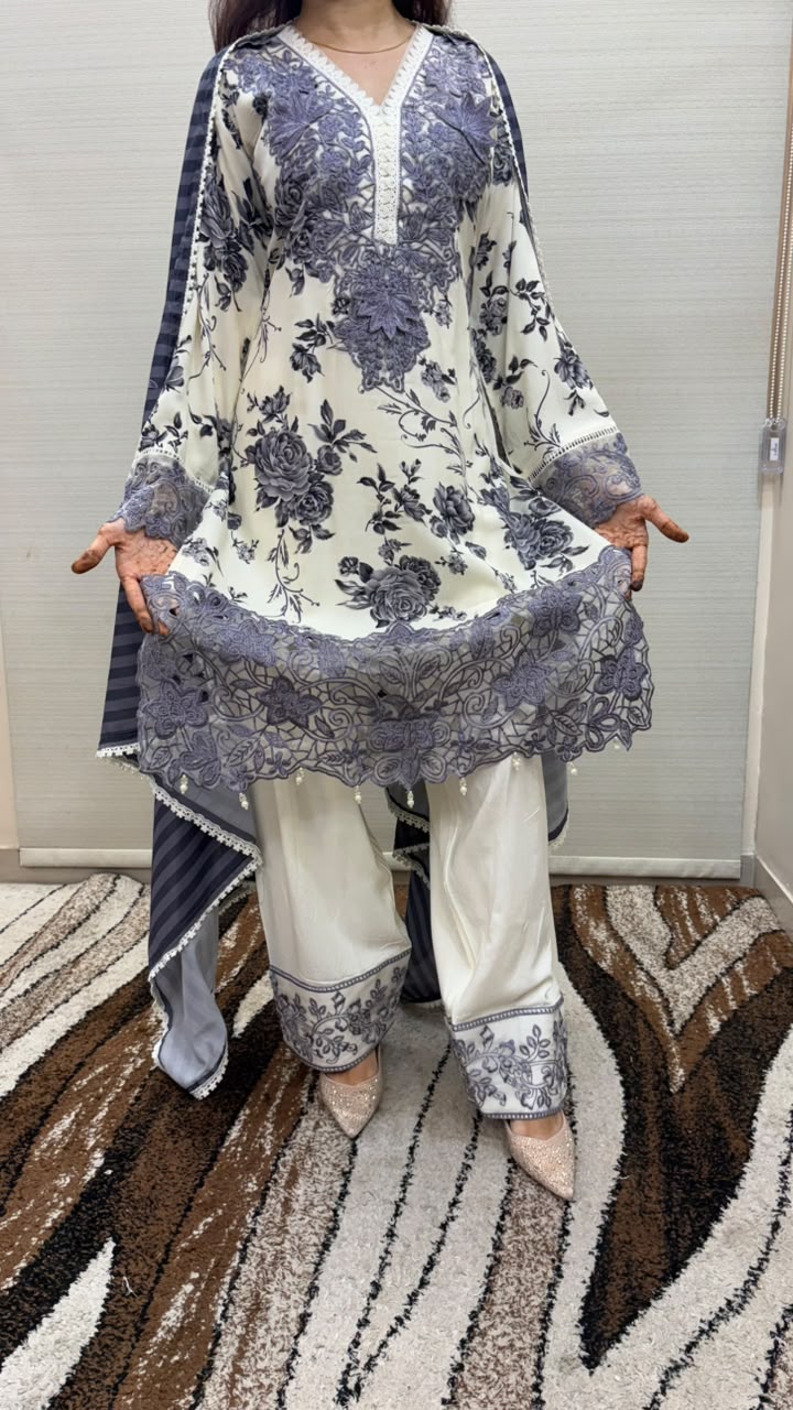 Zia Farshi set_04